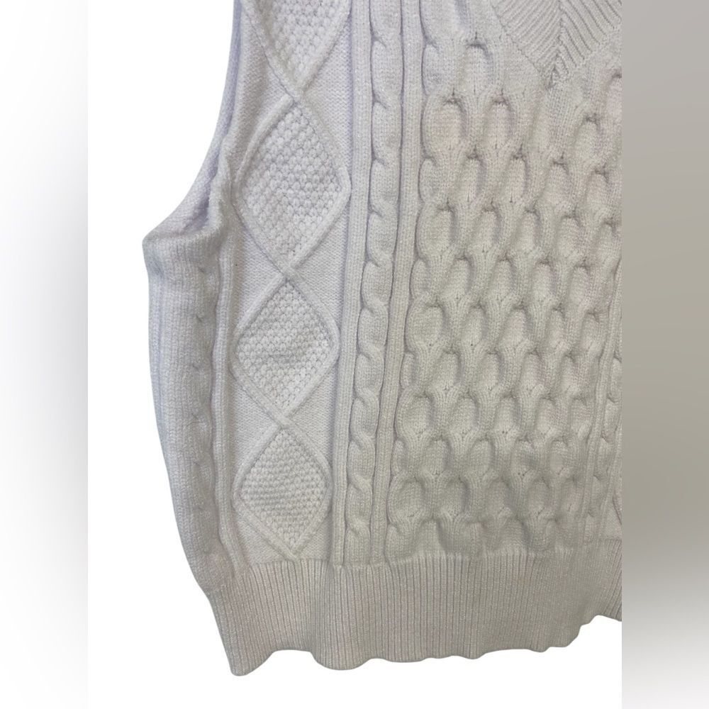 Chunky White Cable Knit Women’s Pullover Sweater Vest Size M - Picture 2 of 5
